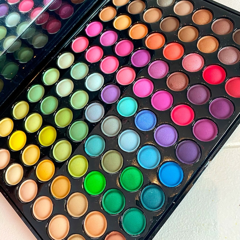 Brand New 88 RAINBOW Palette